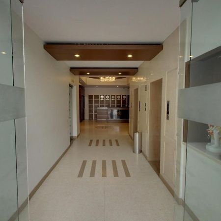 Hotel Bluestone Ghaziabad Luaran gambar