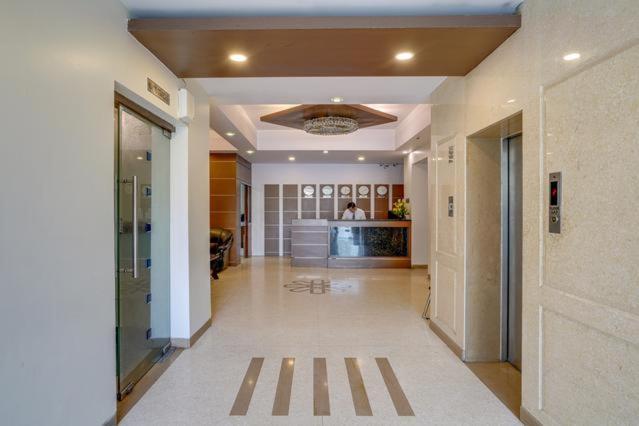 Hotel Bluestone Ghaziabad Luaran gambar